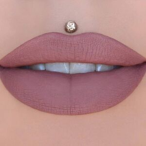 Jeffree Star Velour Liquid Lipstick in Deceased